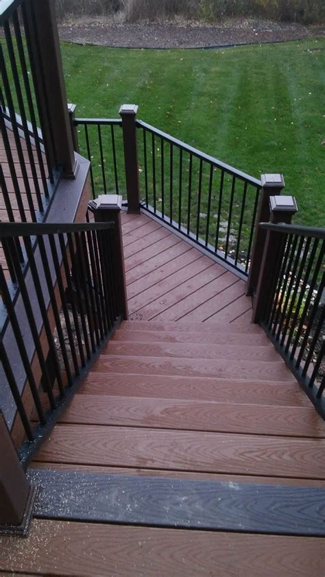 Novi Trex Deck .
